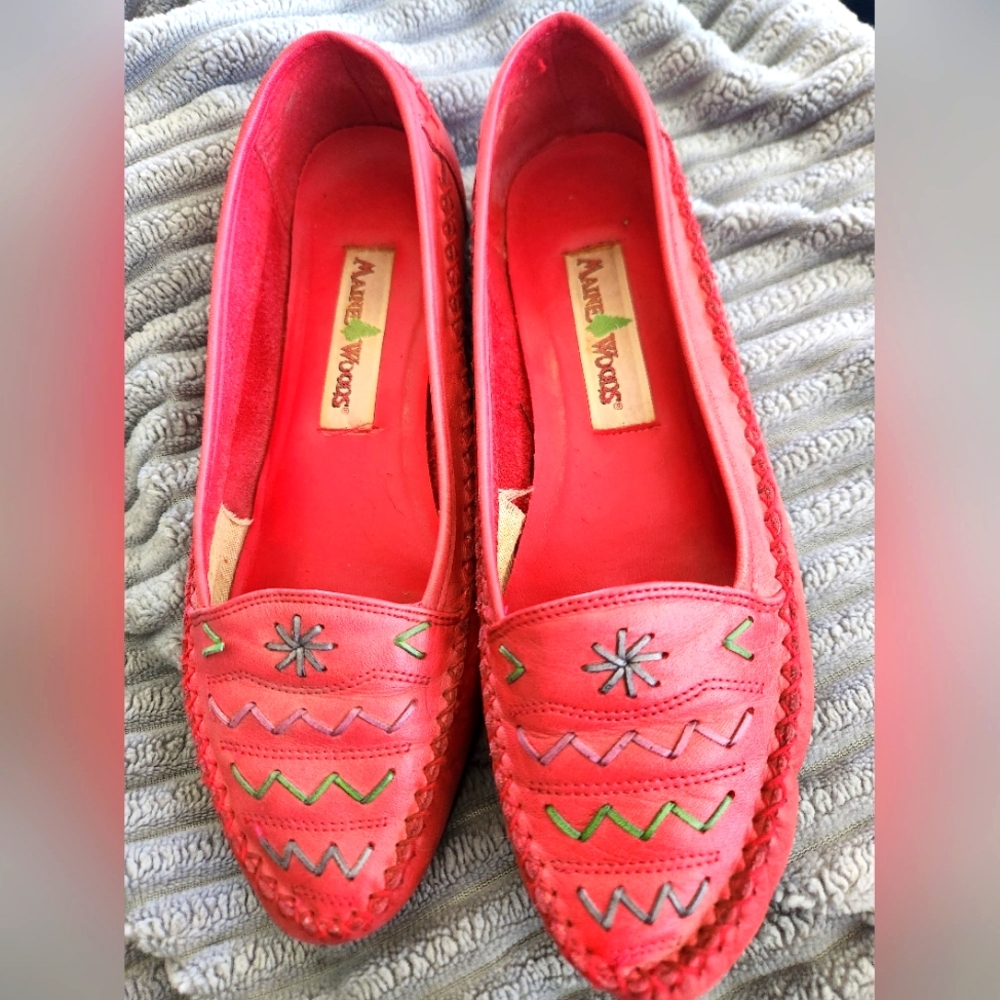 Main Woods leather flats
